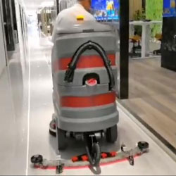 東鵬衛(wèi)浴選擇揚子駕駛式洗地機X7